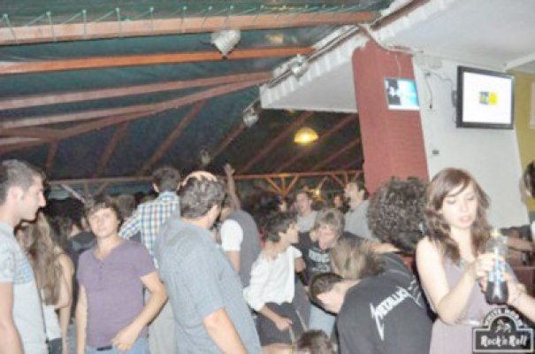 Administratorul terasei White Horse, înjunghiat de un turist beat